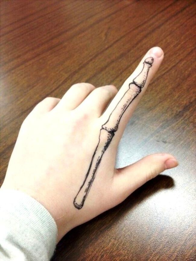 27 Tiny Tattoos That Turn Your Fingers Into Art