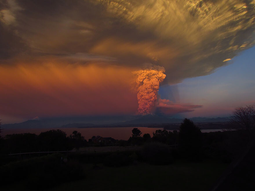 20 Breathtaking Pics Of Volcano Eruption In Chile