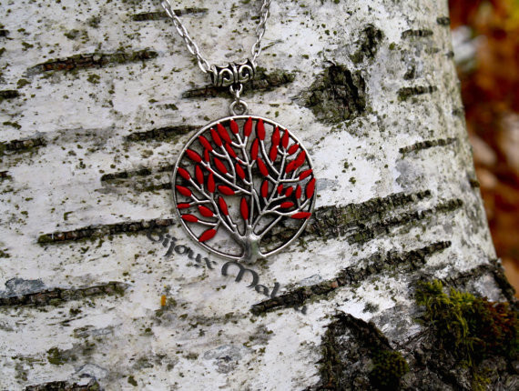 This Heart tree necklace from the Godswood
