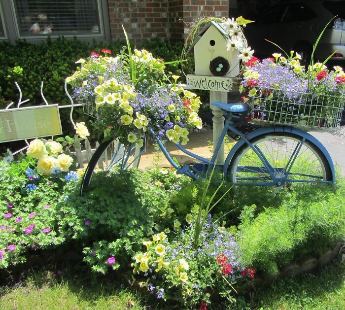 27 Ways To Recycle Your Old Furniture Into A Fairytale Garden