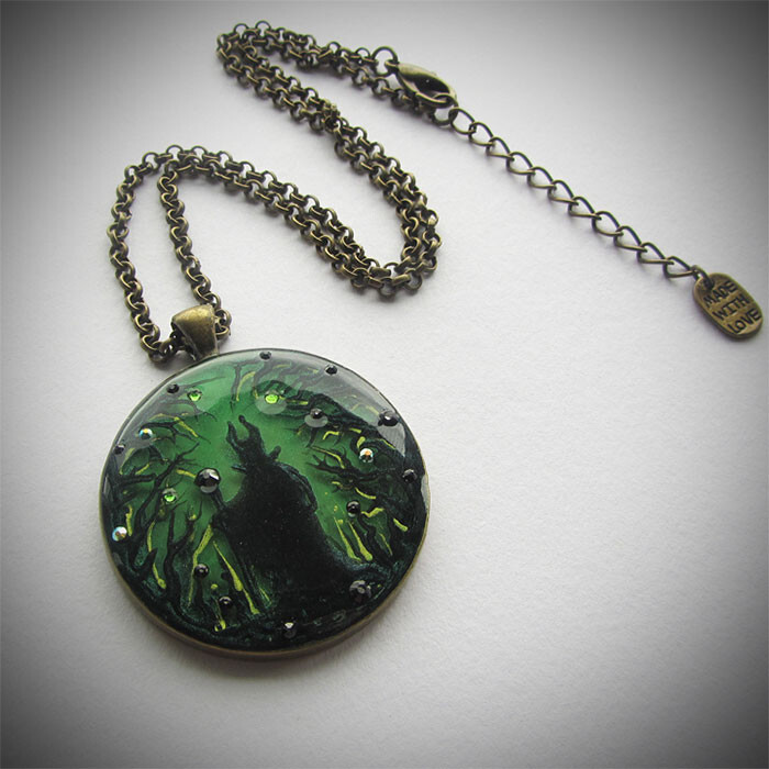 Jewelry With Magical Miniature Scenes
