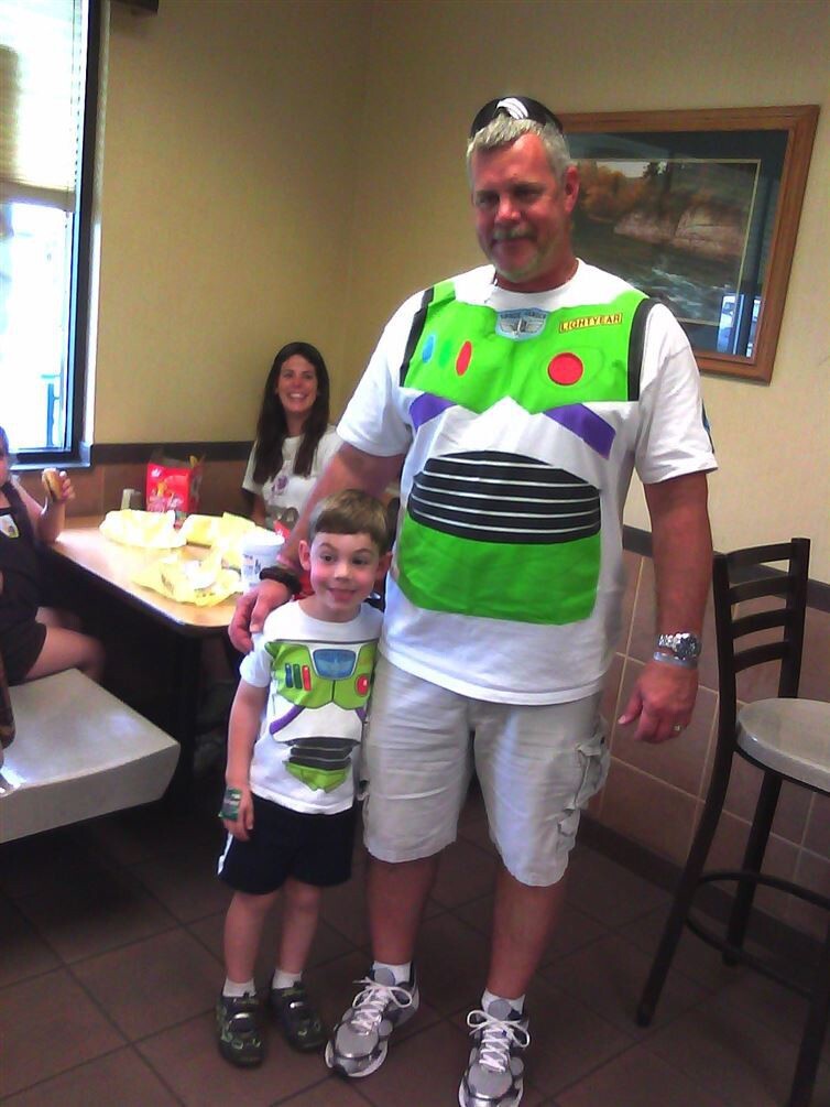 11. This dad, who's more than happy to match his son.