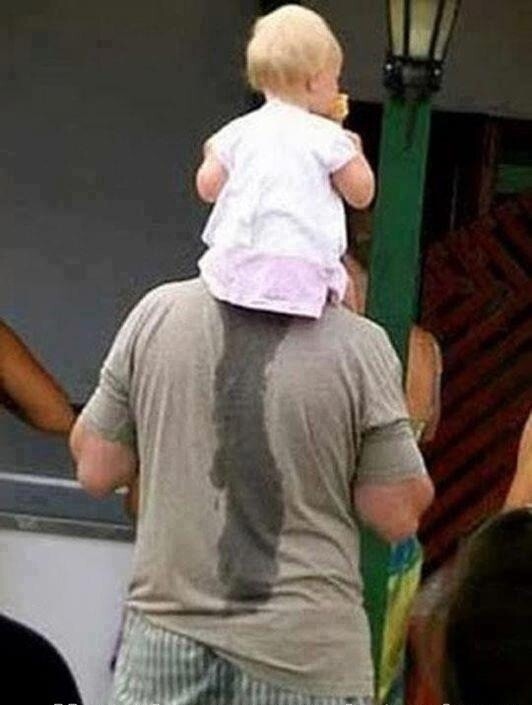 9. This dad, who doesn't mind being peed on.