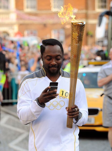 Will.i.am just could not care less about the Olympics apparently 