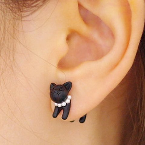 These full-body cat earrings ($4):