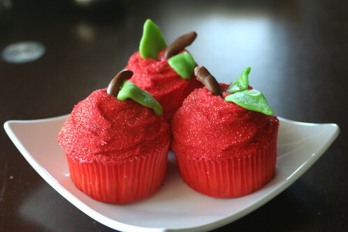 15. I suppose you could mimic the infamous poisoned apples with real apples but cupcake apples are far more fun.