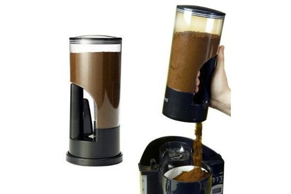 This coffee grinder that releases exactly 1 tablespoon of ground coffee at the push of a button:
