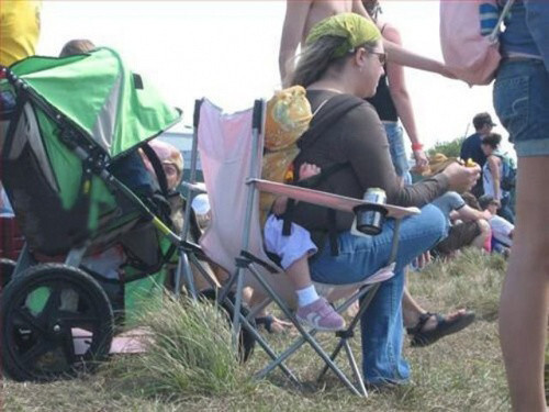 20 Of The Worst Moms You've Ever Seen