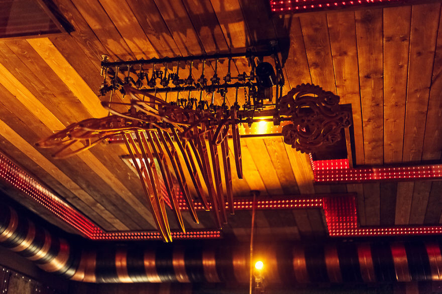 The First Kinetic Steampunk Bar In The World Opens In Romania, Enigma Café
