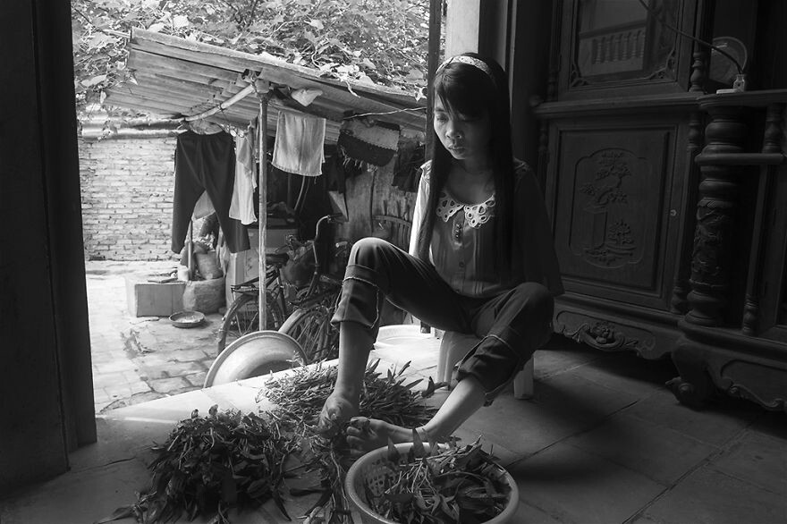 Nguyet is living with her parents in Vĩnh Phúc province, Hà Nội capital, Vietnam