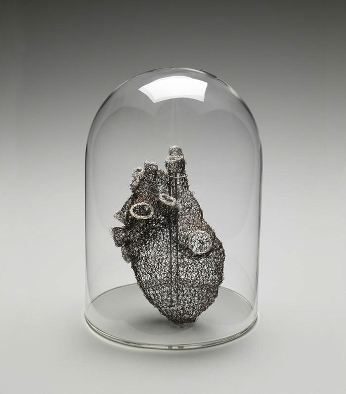 Artist Spends 1000s Of Hours Crocheting Wire Into Anatomically Correct Heart
