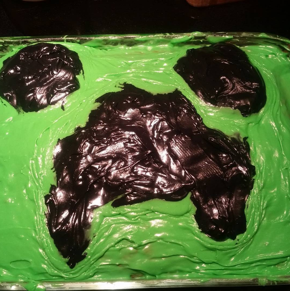 This poorly built Minecraft cake.