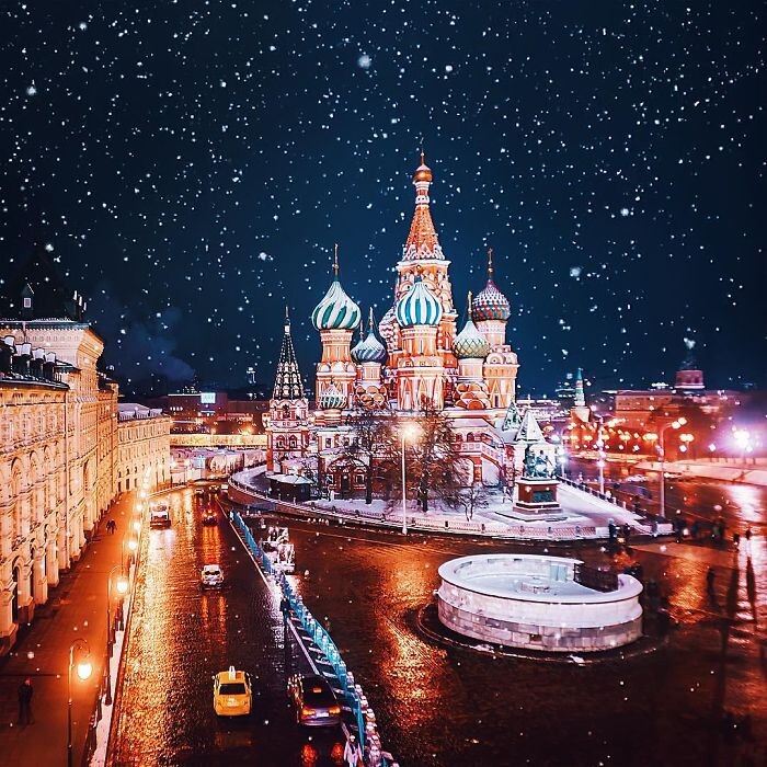 Moscow City Looked Like A Fairytale During Orthodox Christmas
