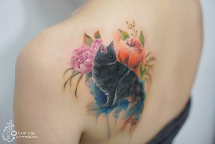 Flower Tattoos Mimic Watercolor Paintings On Skin