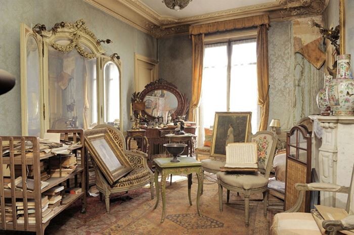 This Paris Apartment Was Untouched for 70 Years! What They Found Was INCREDIBLE!