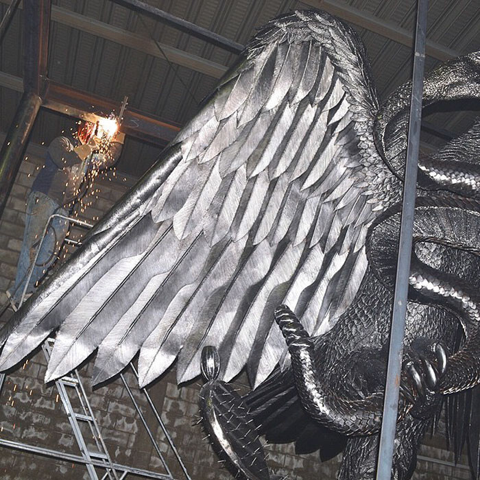 Welder Spends Hundreds Of Hours Turning Metal Into Stunning Art