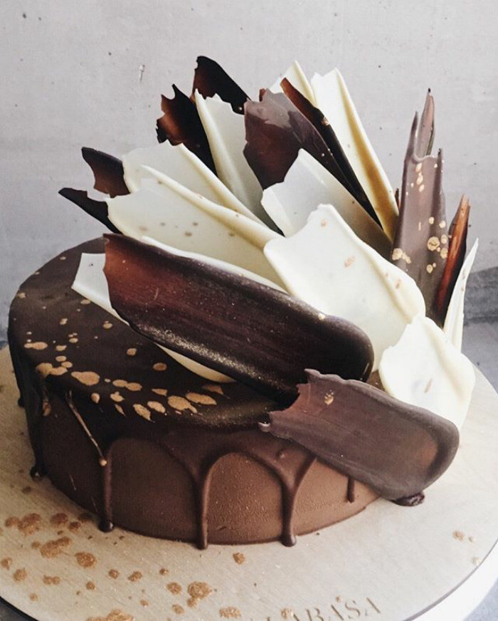 ‘Brushstroke’ Cakes From Russia Are Taking Over Instagram*