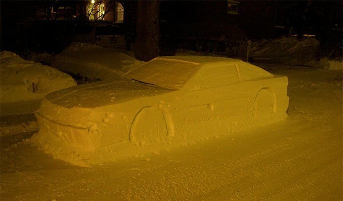 The 33-year-old woodworker sculpted a full-sized replica of a DeLorean DMC-12 (the Back to the Future car) completely out of snow