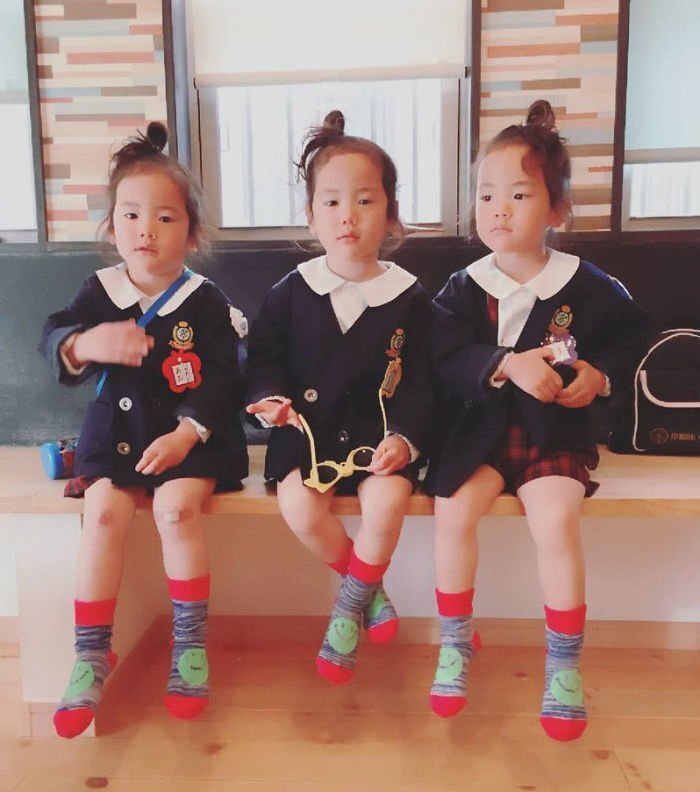 Japanese Mom Captures Her Life With Her Twins And Triplets And It’s Just Too Adorable