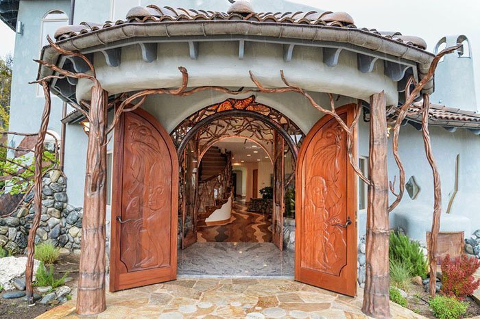 It took artist Ed Bemis 1 1/2 years just to carve this intricate door