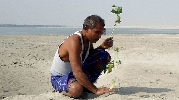 There and then, Jadav made it his life’s mission to save Majuli from erosion by planting trees