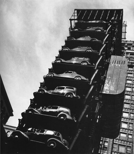 Elevator garage in Chicago, 1936.