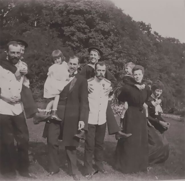 Stunning Rare Photos Of The Emperor Nicholas II Fooling Around With His Friends In 1899