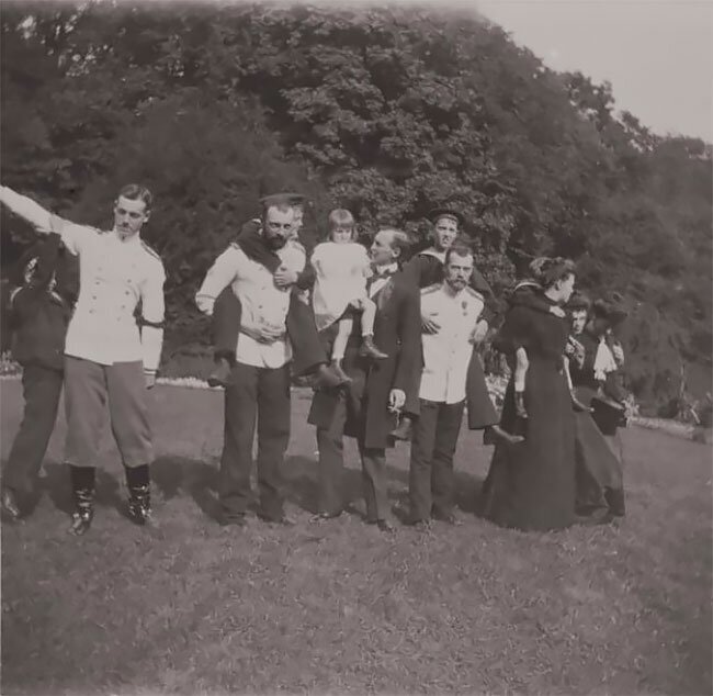 Stunning Rare Photos Of The Emperor Nicholas II Fooling Around With His Friends In 1899