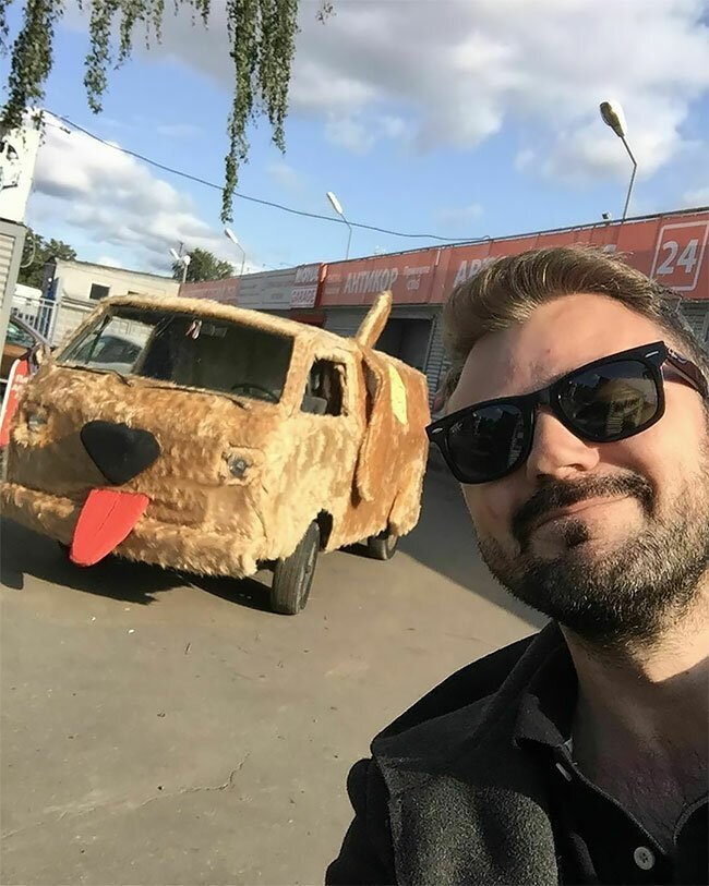 Russian Artist Perfectly Recreated Mutt Cutts Van From “Dumb And Dumber”
