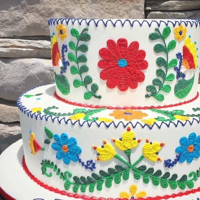 These Cakes By Leslie Vigil Look Like They’ve Been Decorated With Needle And Thread
