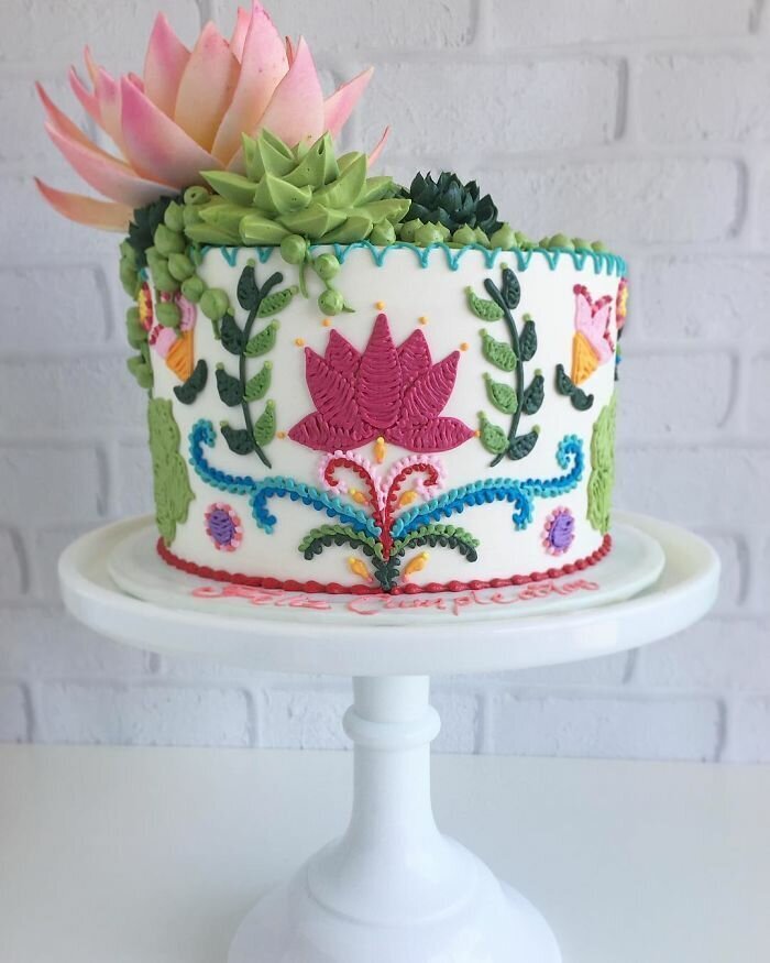 These Cakes By Leslie Vigil Look Like They’ve Been Decorated With Needle And Thread