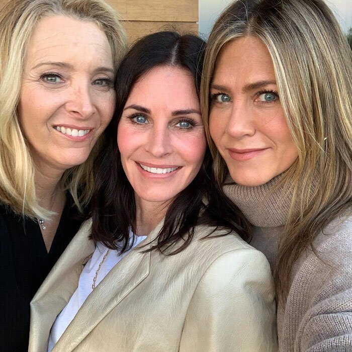 50 Y.O. Jennifer Aniston Joins Instagram For The First Time