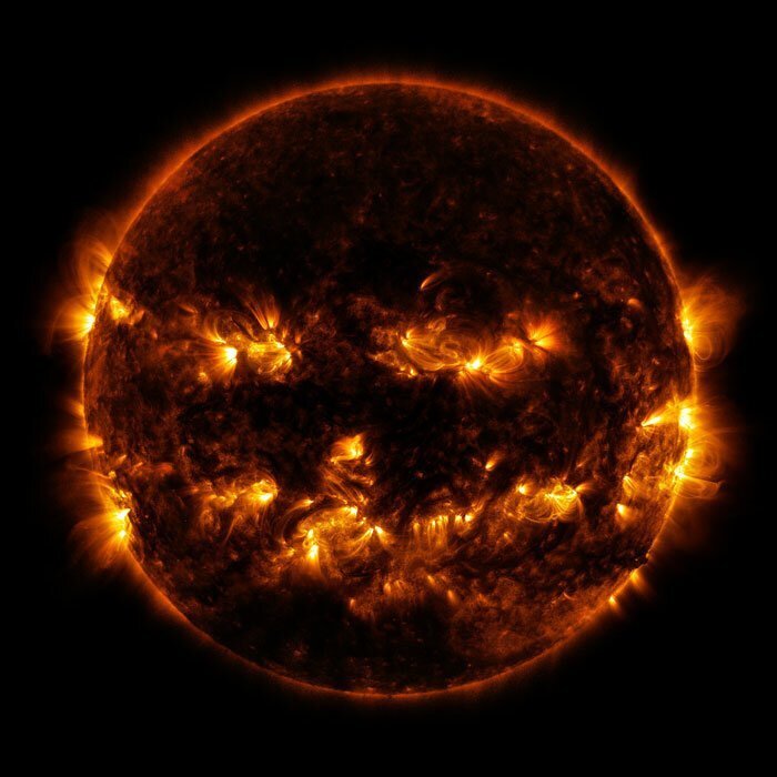 Wavelengths are often colorized using yellow & gold, giving the Sun a creepy Halloween look