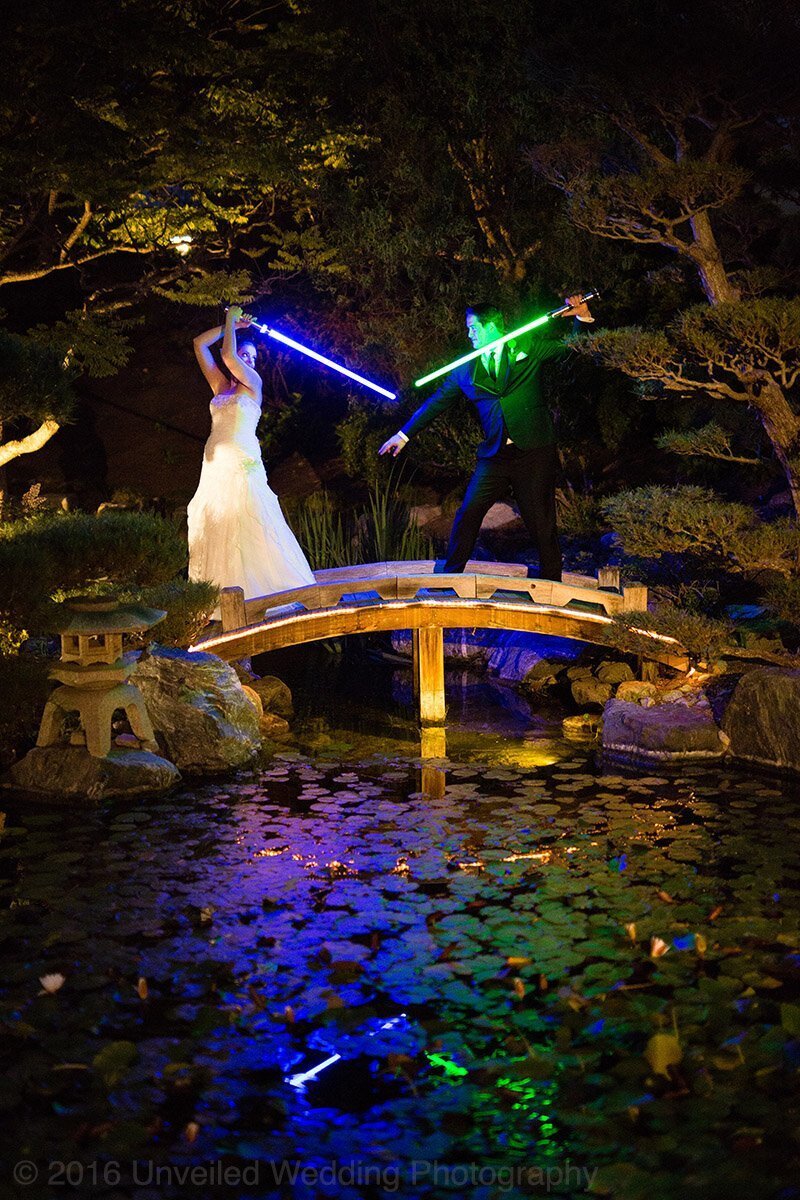 Couple Has Awesome Star Wars-Themed Wedding, And Their Photos Go Viral