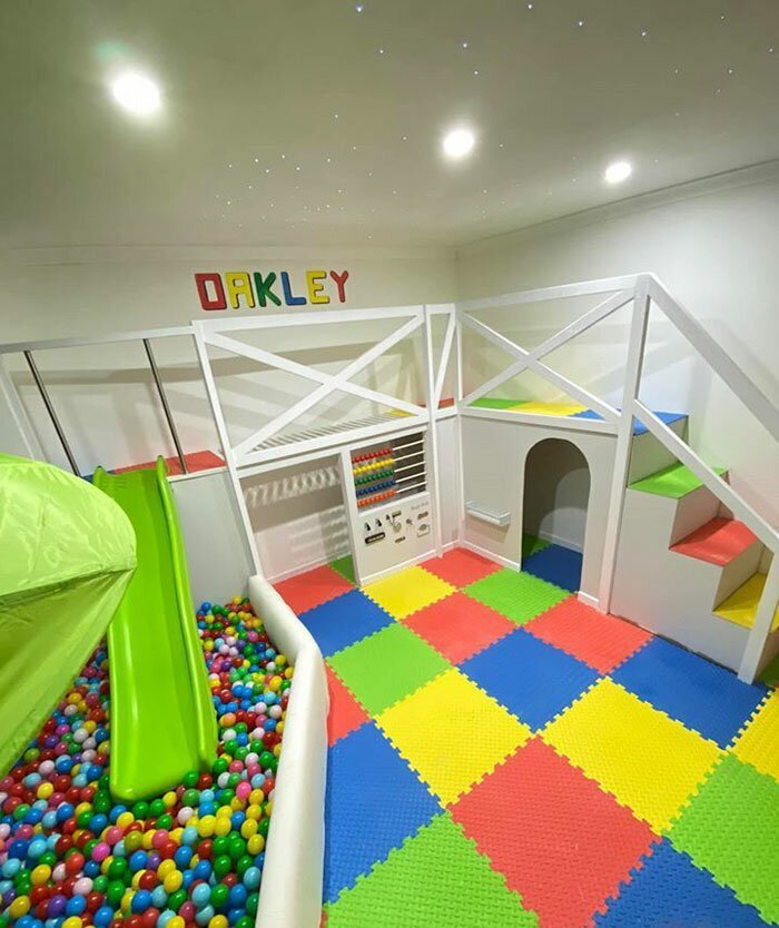 Dad Builds A Playroom For His Son And The Before & After Photos Show Real Handyman Skills