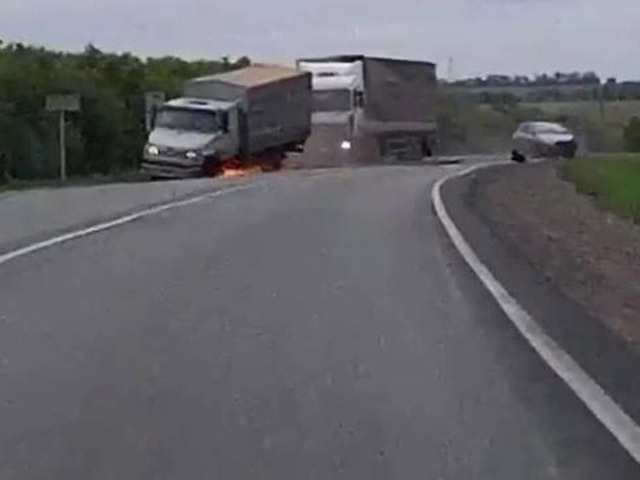 Авария с тремя авто 