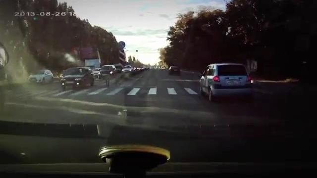 Пьяный полицейский уходит от ответственности 