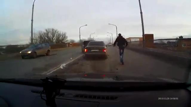 Повезло пареньку 