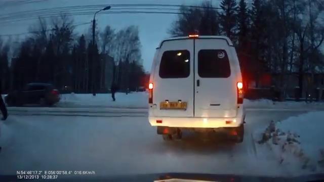 Задний виноват? 