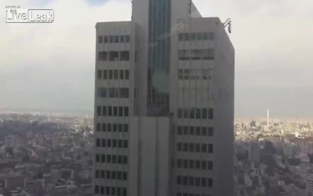 Подборка современных небоскребов в время землетрясения 