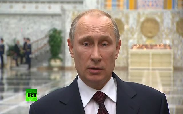 Путин: Пирожками на Майдане вымощена дорога в кризис 