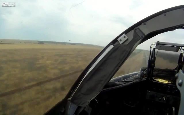 Полет на Су-24 на минимальной высоте  