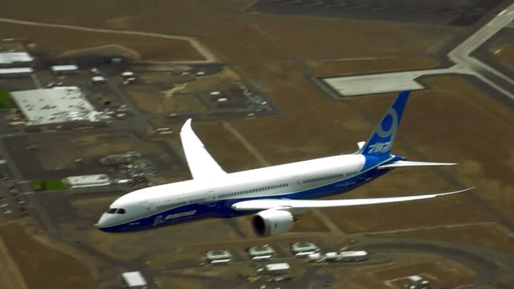 Видео нового боинга 787. Сумасшедшая тяга и манёвренность 