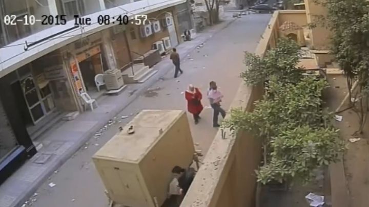 От взрыва в Александрии едва не погиб отец и его маленькая дочь 