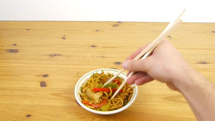  Как легко научиться пользоваться палочками для еды 