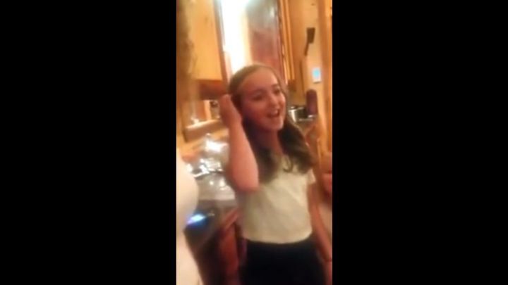 11-летняя девочка потрясающе исполнила популярную песню Adele 