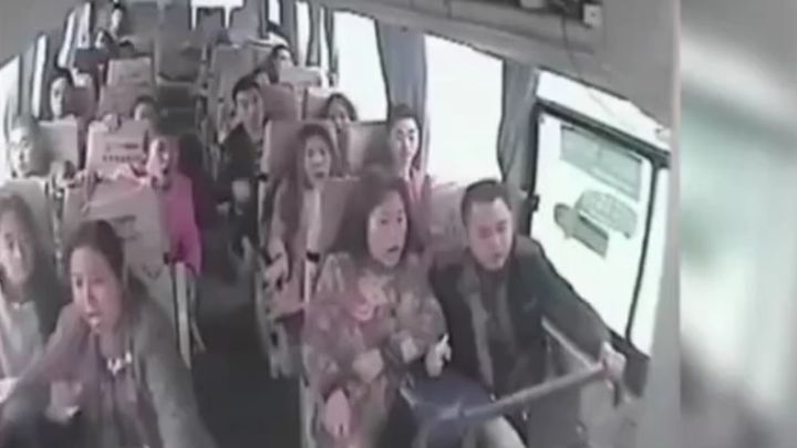 ДТП изнутри автобуса 