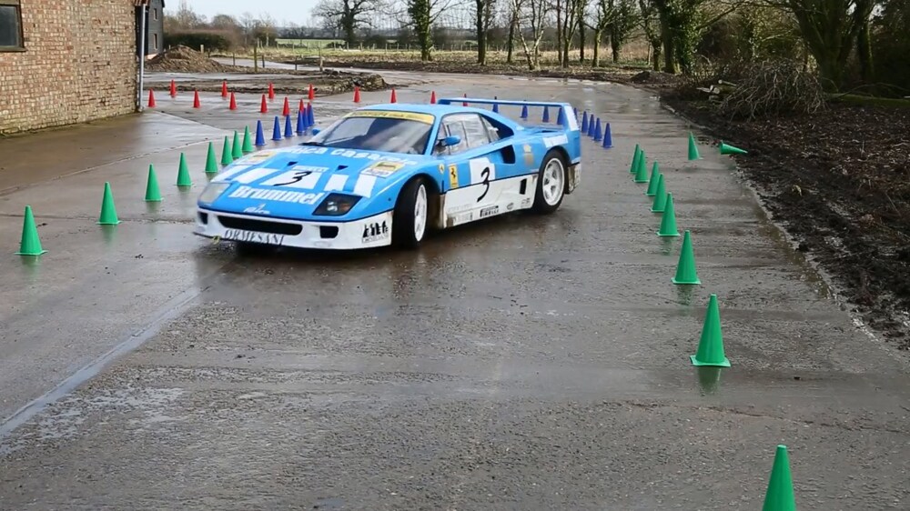 Сельская джимхана на раритетном Ferrari F40 