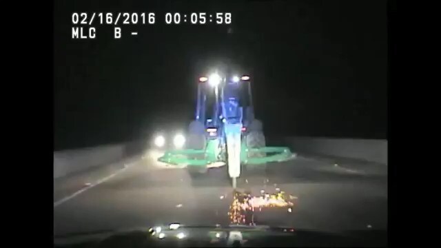 Полицейская погоня за трактором на Мосту семи миль во Флориде 