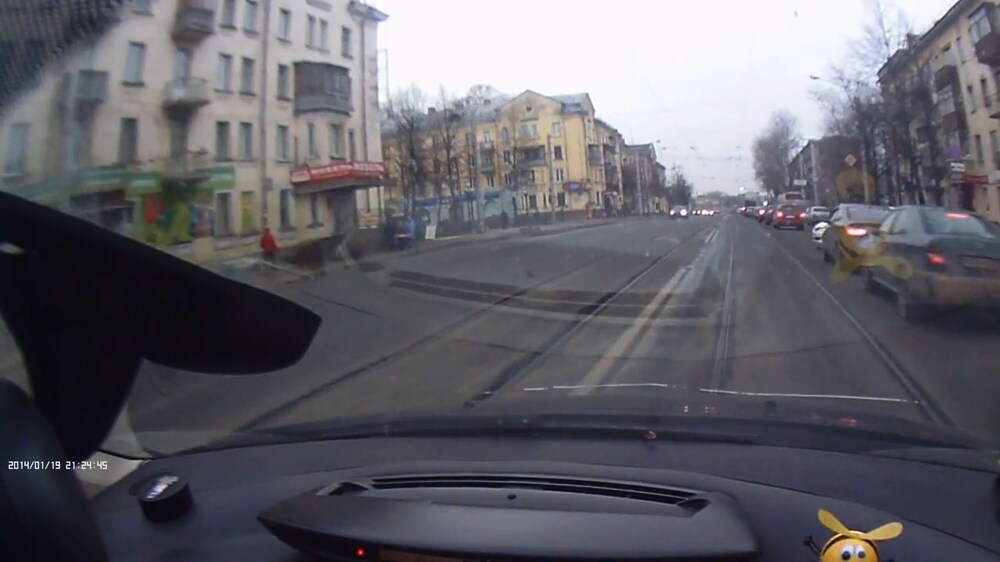 Авария дня. Столкновение на трамвайных путях в Череповце 